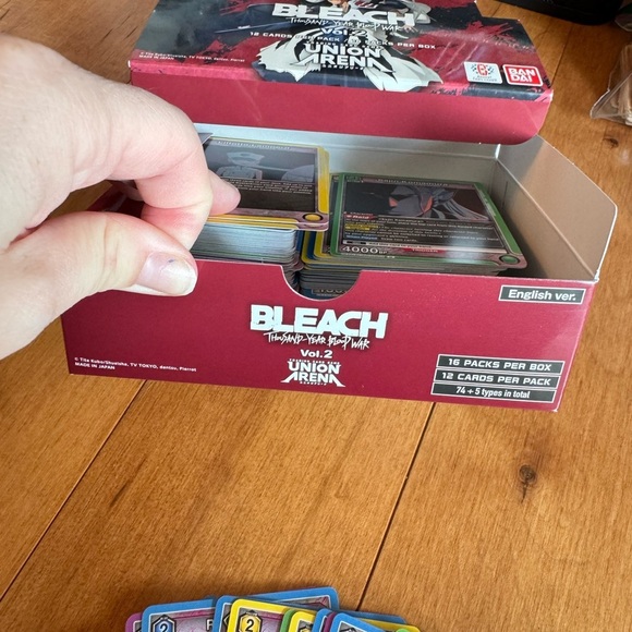 BLEACH Union Arena Trading Card Set - Red and Black - Picture 3 of 5